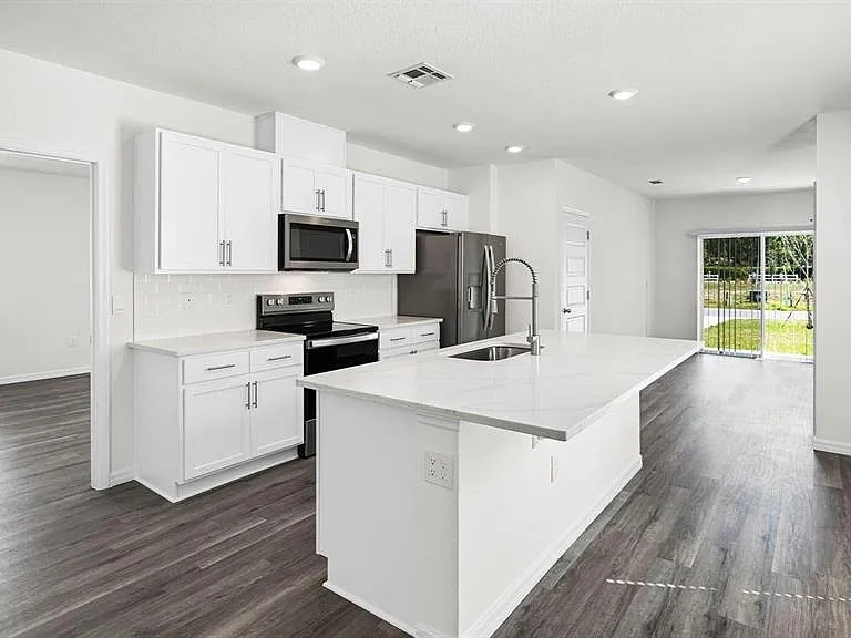 1628 Hummingbird Rd — Photo 4