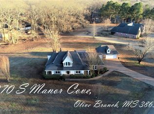 5970 S Manor Cv, Olive Branch, MS 38654