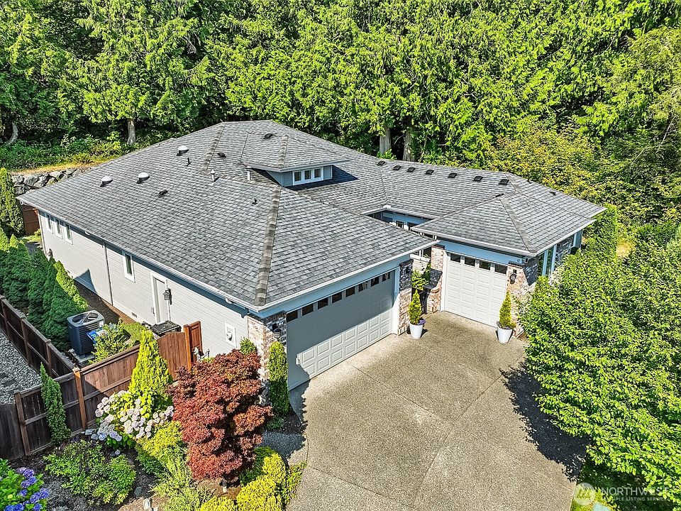 1st image of 24270 NE 131st Terrace