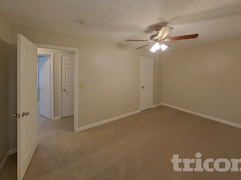 188 Whitney Ln — Photo 5