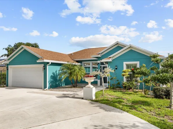 961 SW Consolata Avenue, Port St Lucie, FL 34953