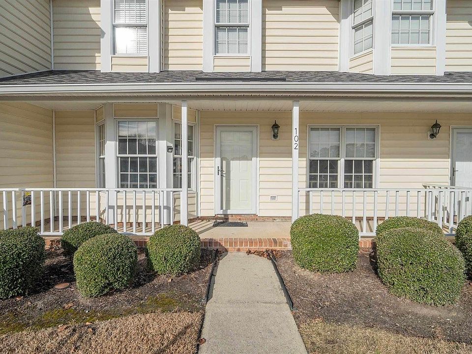 1st image of 102 New Brookland Pl