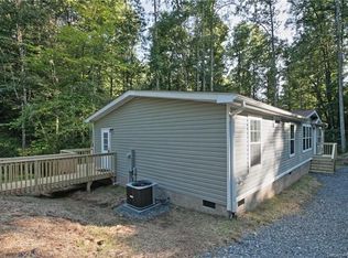 15 Curro Rd, Brevard, NC 28712