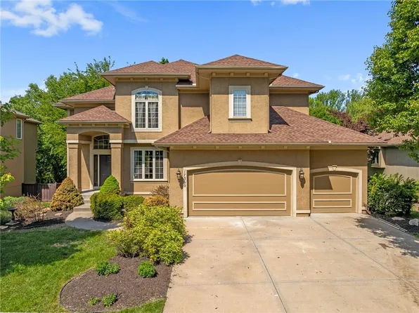 17560 S Brockway St, Olathe, KS 66062
