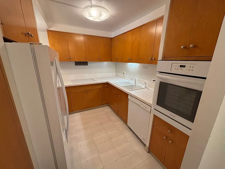 1350 Ala Moana Blvd #508 — Photo 3