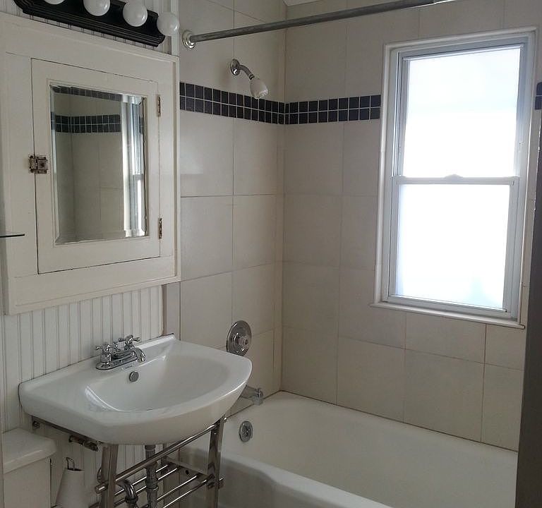 newly refinished bathroom
