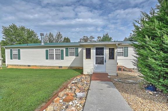 3rd image of 154 Ray Woodfin Ln