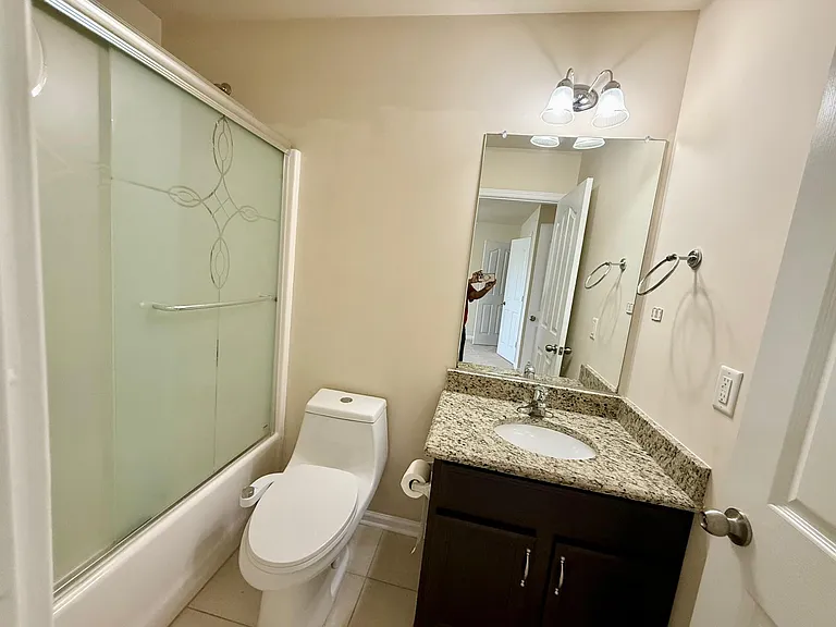 1009 Providence Forest Dr — Photo 23