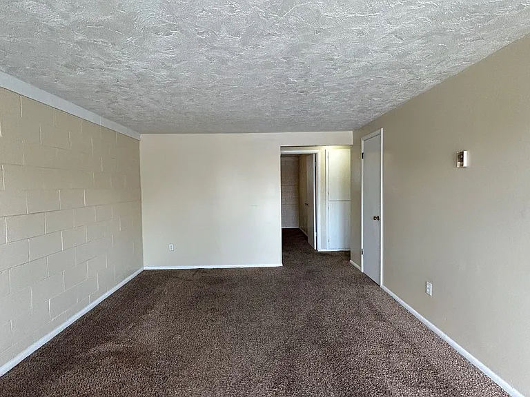 346 W Lovejoy — Photo 14
