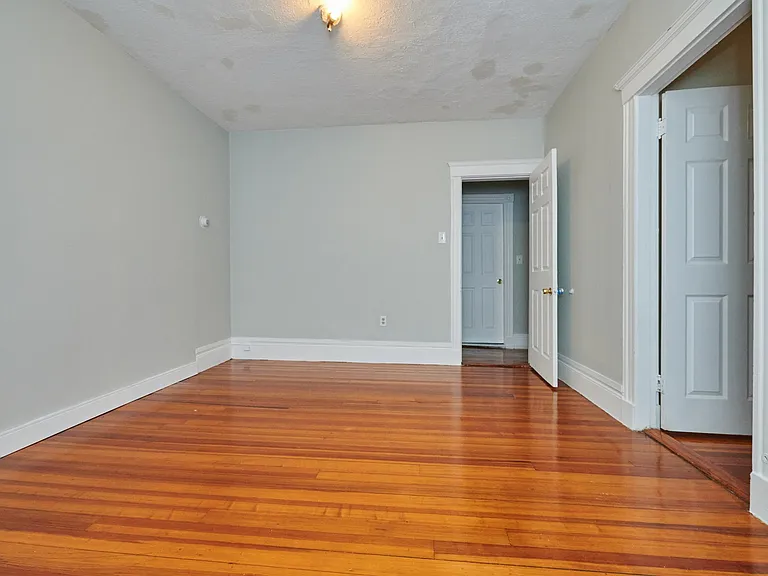 10 Lafield St #3 — Photo 7