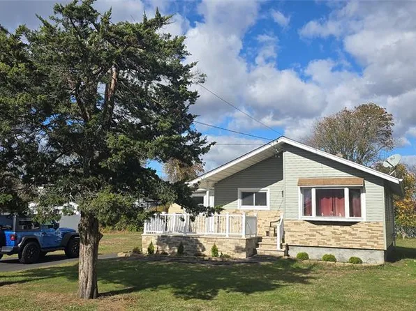 19 Kent Drive, Shirley, NY 11967