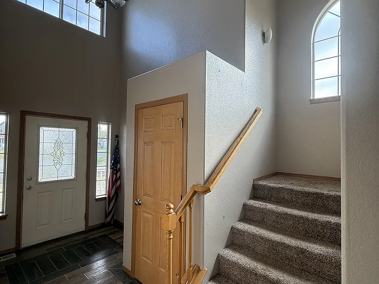 335 N Roy Cir — Photo 5