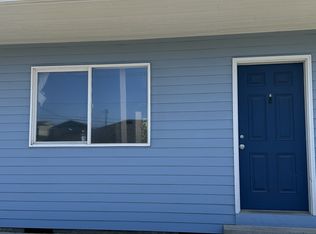 637 Southwest 9th Street - E, Newport, OR 97365