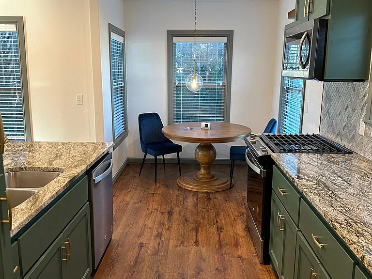 2508 N Douglas Ave #B — Photo 8