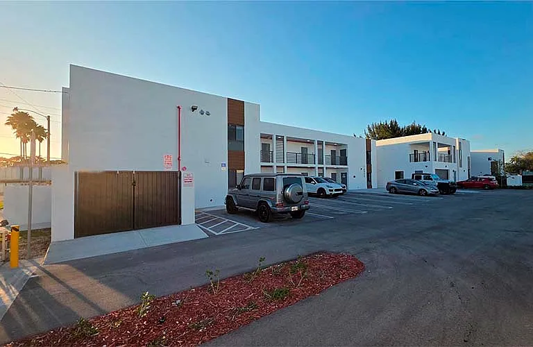 16955 SW 100th Ave #1 — Photo 1