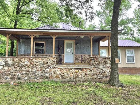 67401 E 160th Rd, Wyandotte, OK 74370