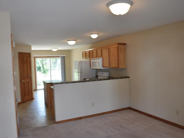4827 Crown Point Pl #B — Photo 6
