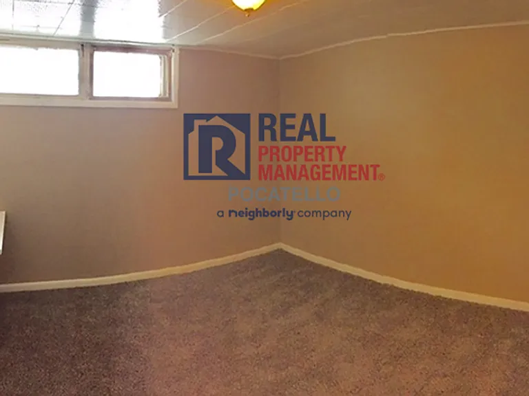 206 Sorenson Ave — Photo 14