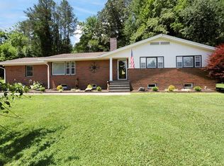 1654 Myers Chapel Rd, Hayesville, NC 28904