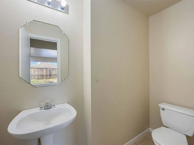 4806 Cotton Ridge Trl — Photo 13