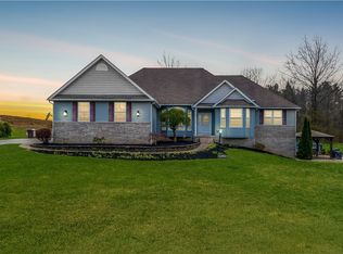 16555 Island Rd, Grafton, OH