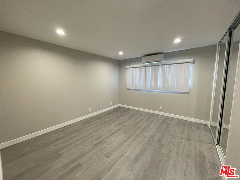 1830 Federal Ave — Photo 16