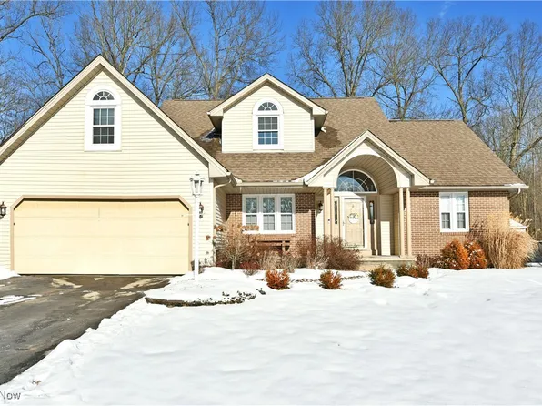 1017 Paige Ct, Newton Falls, OH 44444