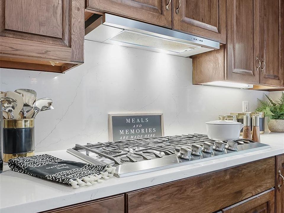 60 Kingsley Manor Dr, photo 22