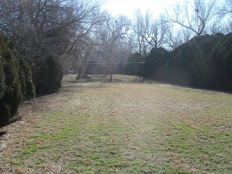 3410 E Clark St — Photo 6