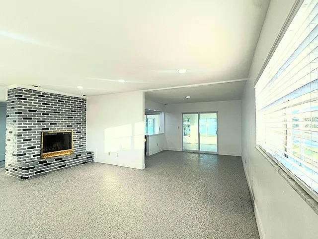 13815 Good Life Rd — Photo 4