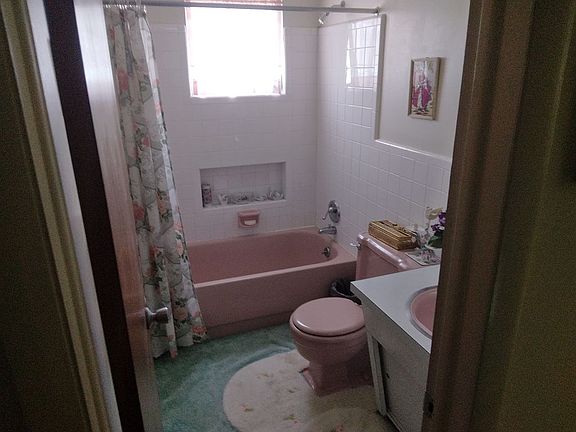 5th image of 758 Ixora Dr