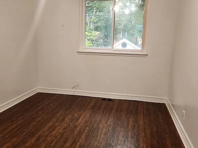 87 Tulloch Dr — Photo 12