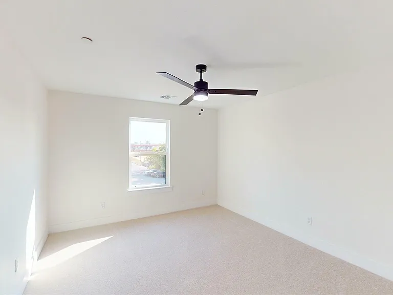 4416 Fatima Dr — Photo 23