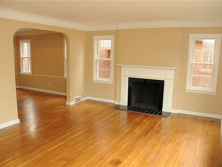 1158 Castleton Rd — Photo 7