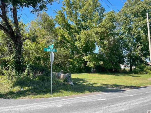306 S Jenkins St, Mayfield, KY 42066