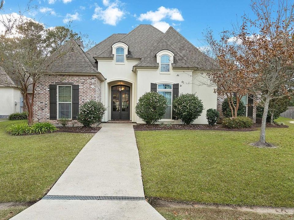 1st image of 297 W Longview Ct