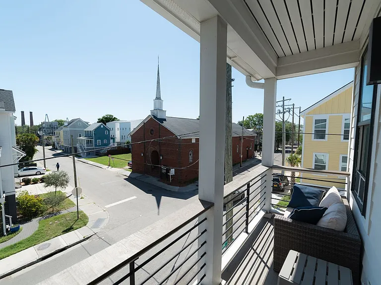 104 Cooper St — Photo 3