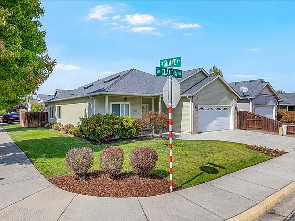 2nd image of 1633 SW Claudia Way