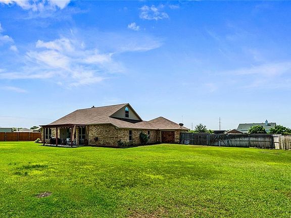 4th image of 120 Faircrest Dr