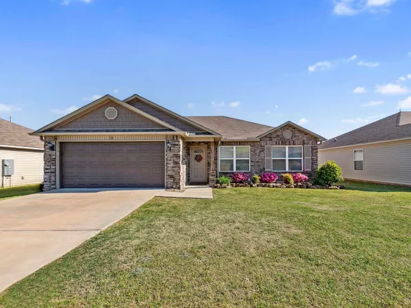 12 Summer Wind Rd, Conway, AR 72032