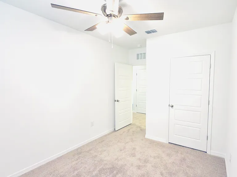 2947 Canary Ave — Photo 3