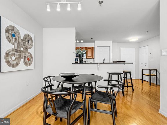 5th image of 1312 Massachusetts Ave NW APT 508