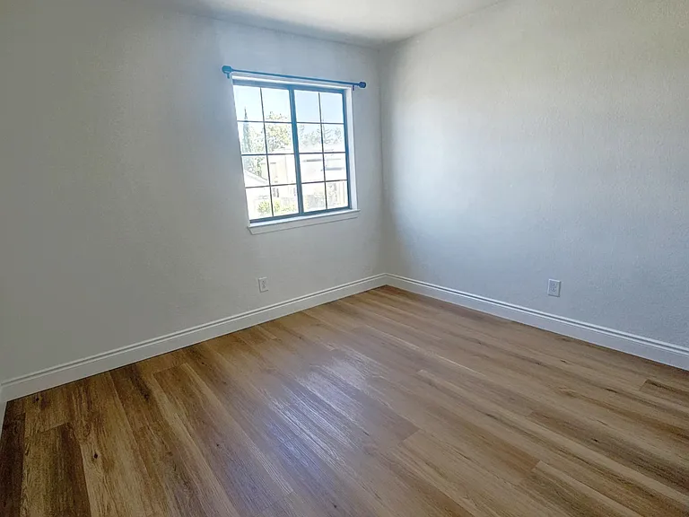 1145 Quail Valley Run — Photo 12