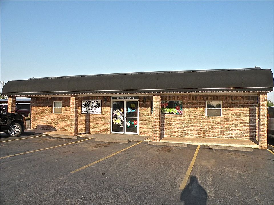 1st image of 2230 N Janeway Ave
