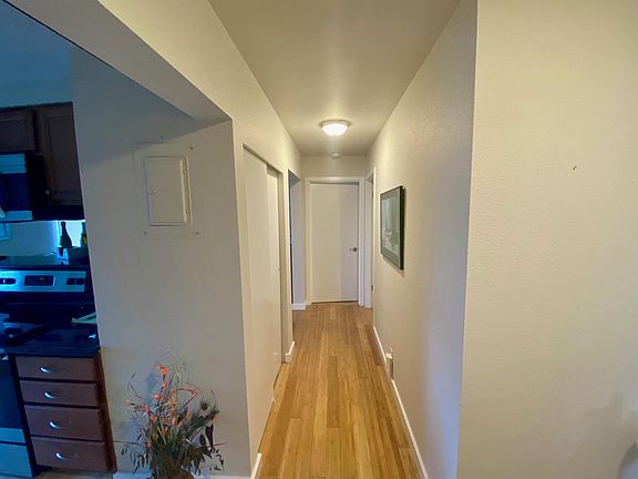 2nd image of 5321 N Pearl St Unit 204
