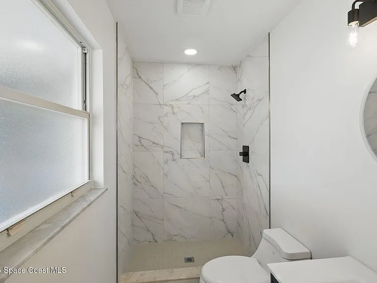 280 Antigua Dr — Photo 15