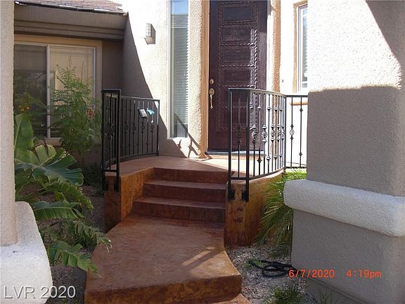 2nd image of 4 Panther Creek Ct