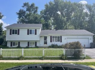 102 W Elm Ave, Cortland, IL 60112