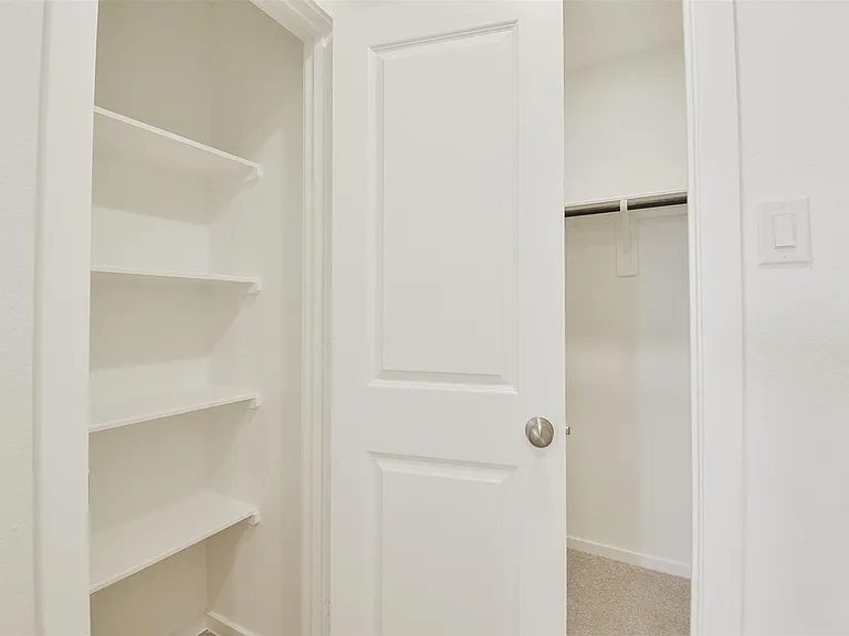 18546 Cepagatti Dr — Photo 23