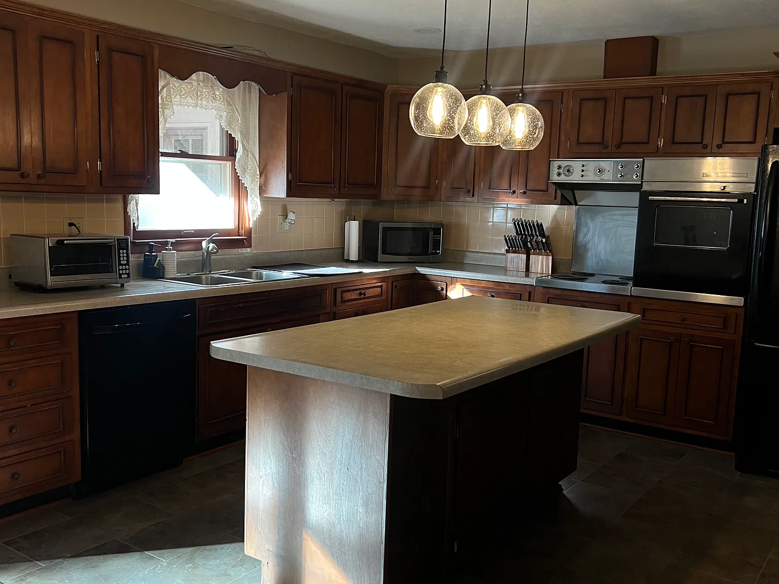 Fairway Dr, Columbia — Photo 4